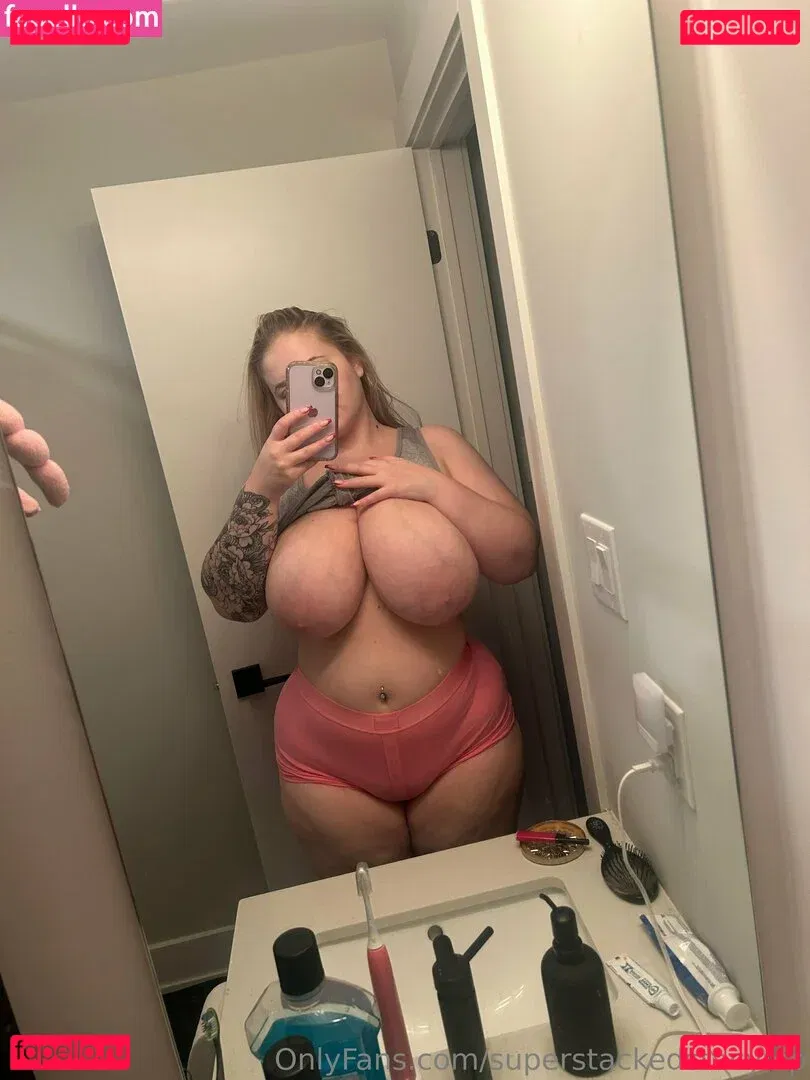 superstackedstacyvip Onlyfans Photo Gallery 