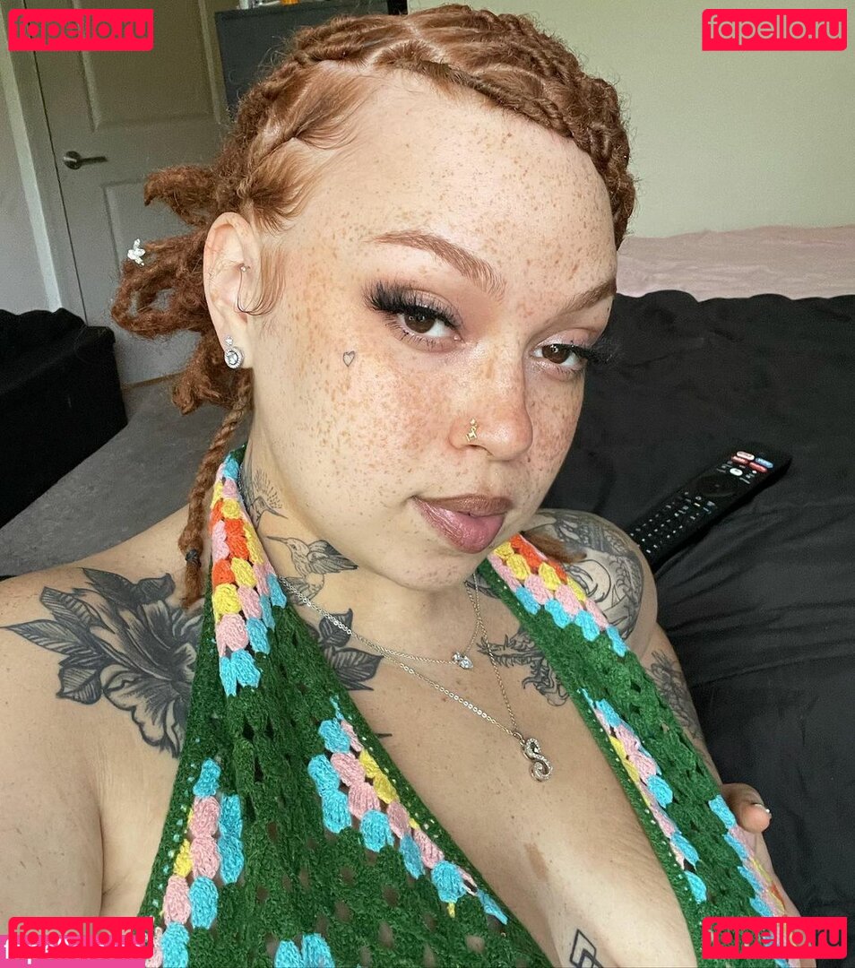 AHintOfRed Nude Onlyfans Photo 47