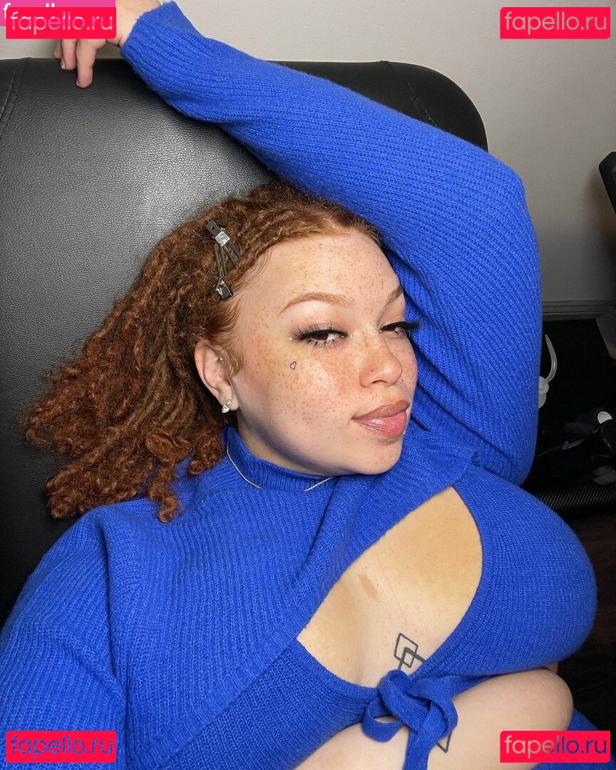 AHintOfRed Nude Onlyfans Photo 36