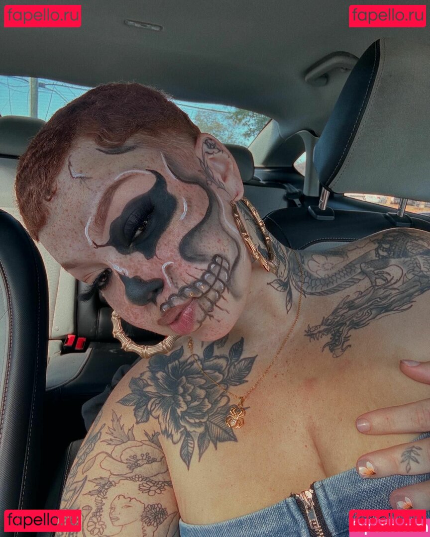 AHintOfRed Nude Onlyfans Photo 17