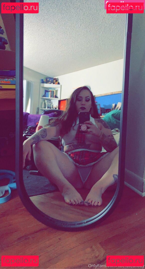 libberated / liberatedlibby Nude Onlyfans Photo 32