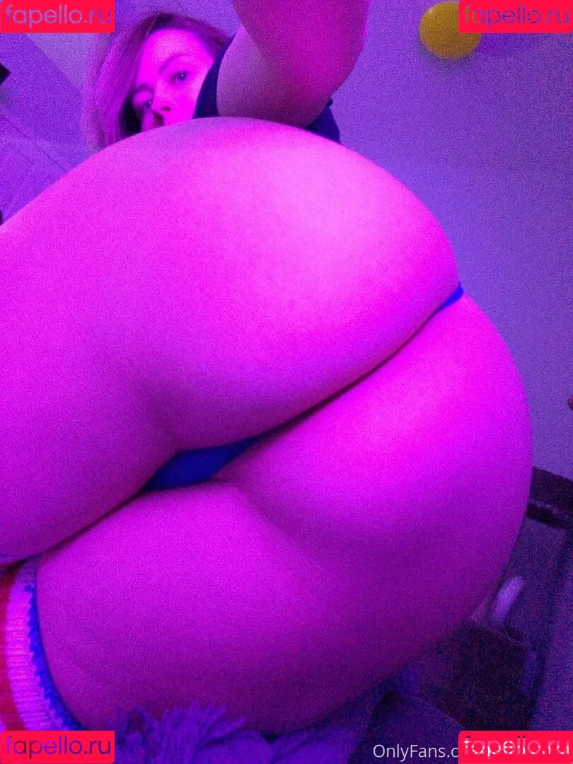 Reyvencos Onlyfans Photo Gallery 