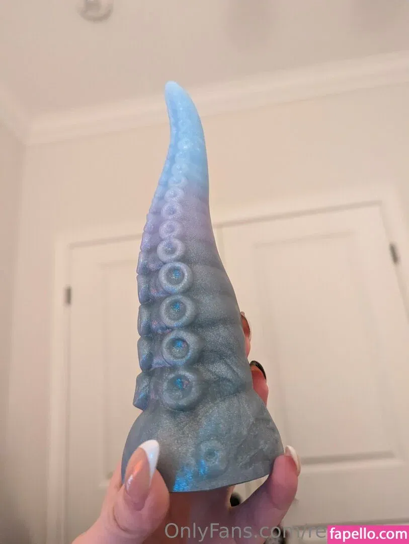 Reyvencos Onlyfans Photo Gallery 