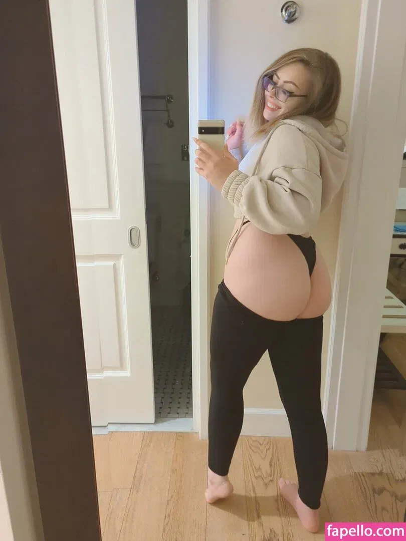 Reyvencos Onlyfans Photo Gallery 