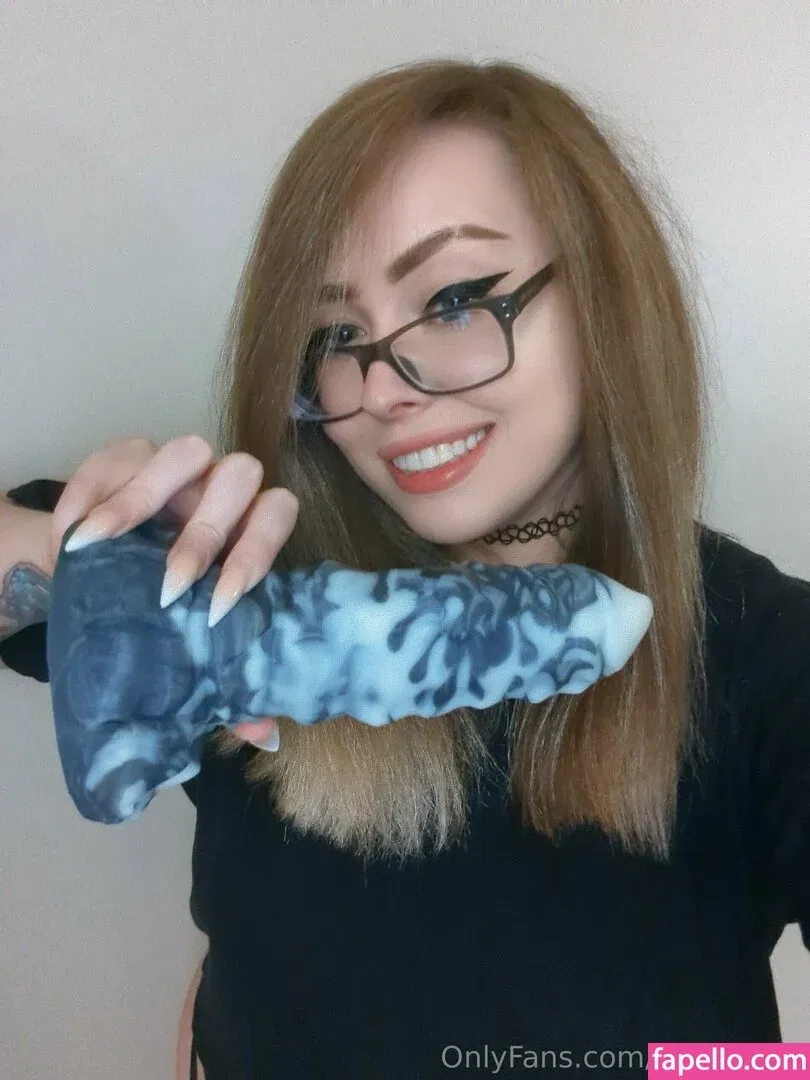 Reyvencos Onlyfans Photo Gallery 