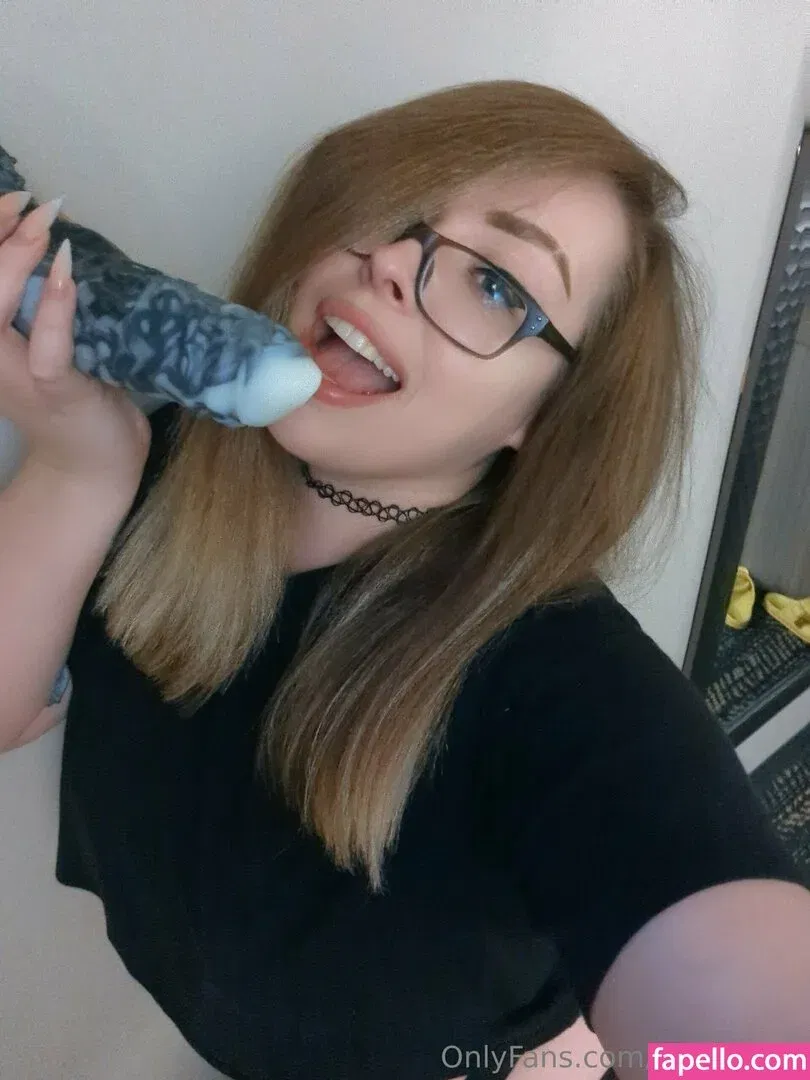 Reyvencos Onlyfans Photo Gallery 