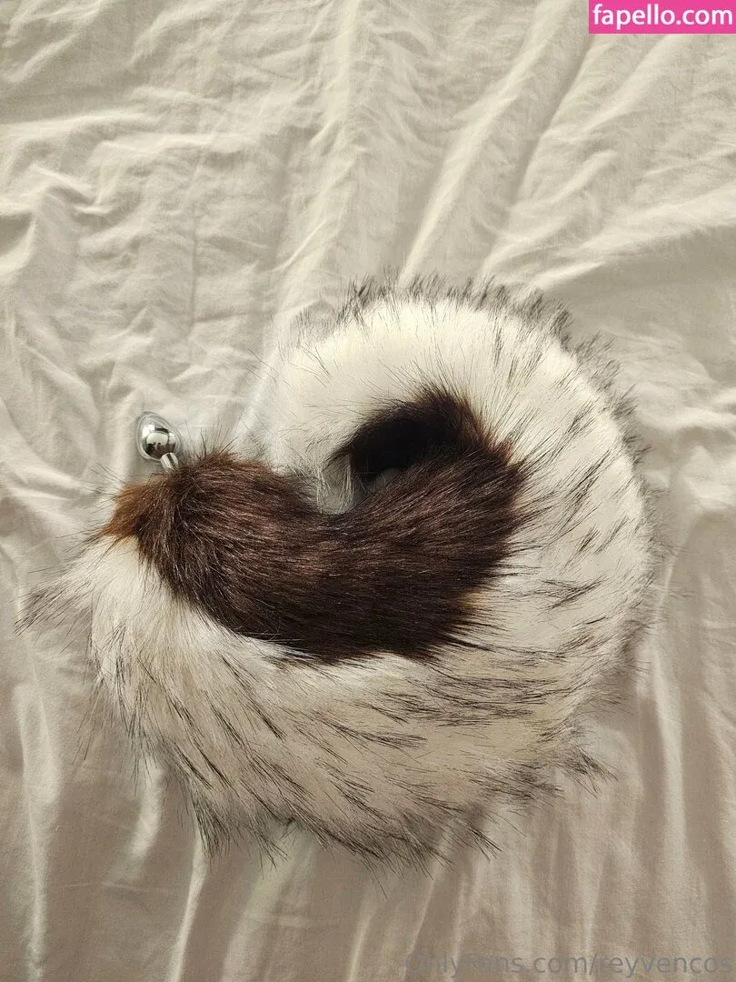 Reyvencos Onlyfans Photo Gallery 