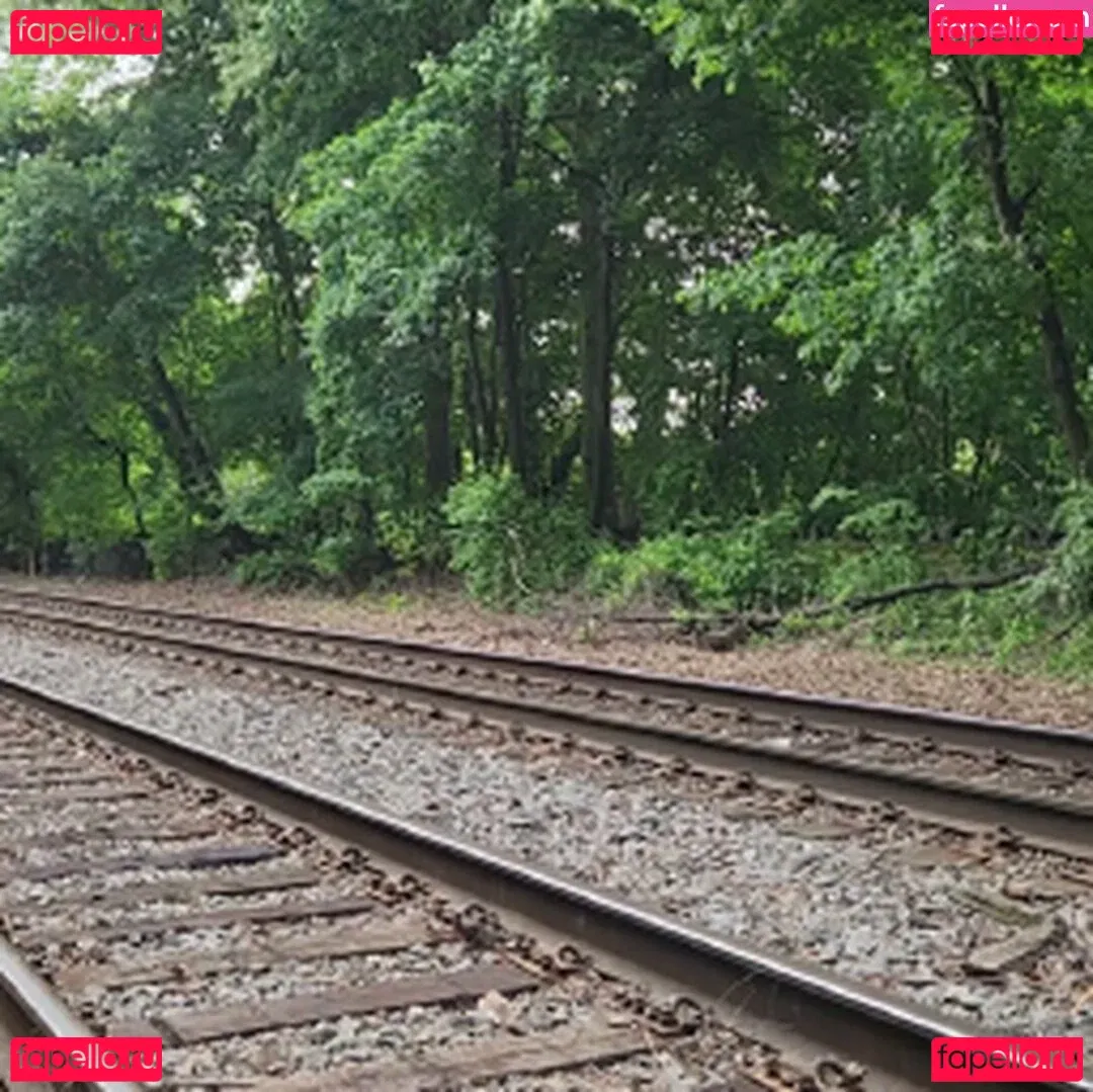 Athena Demos Onlyfans Photo Gallery 