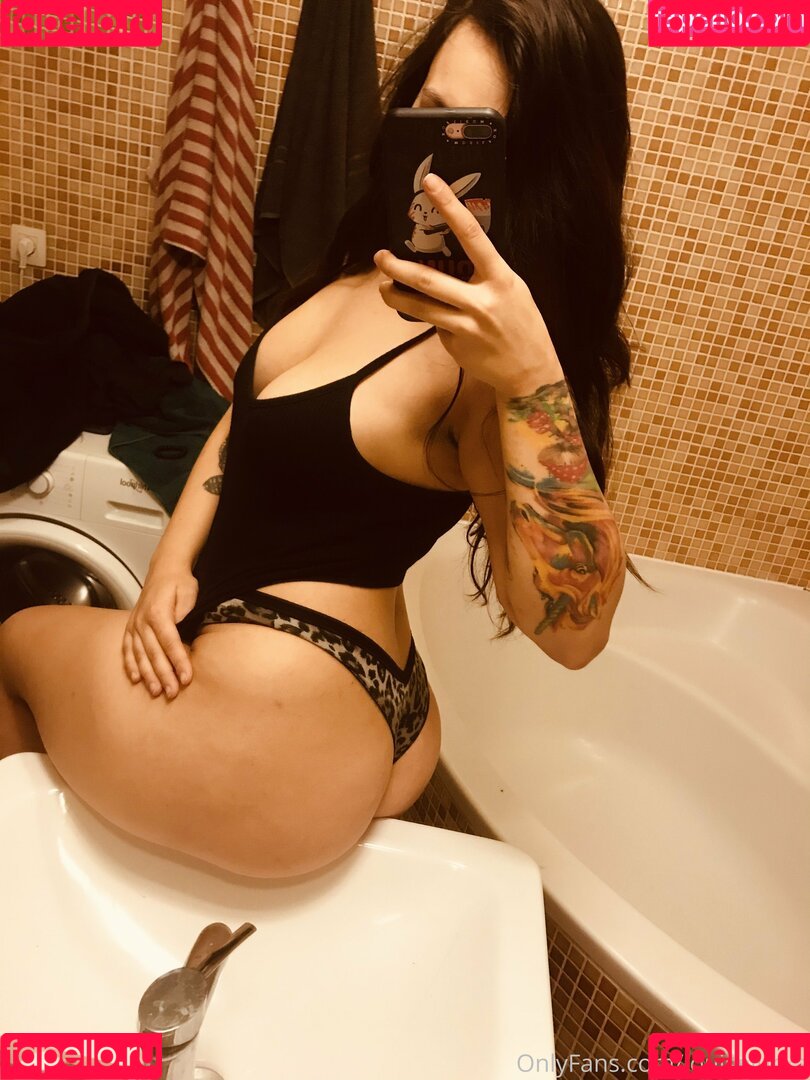 ilouisekari Onlyfans Photo Gallery 