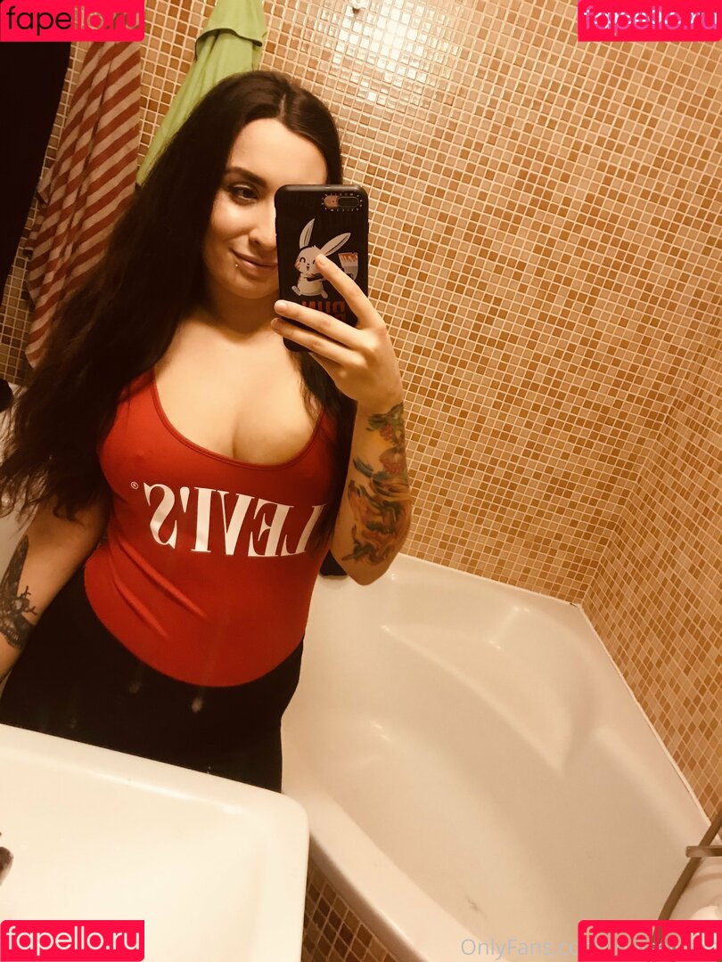 ilouisekari Onlyfans Photo Gallery 