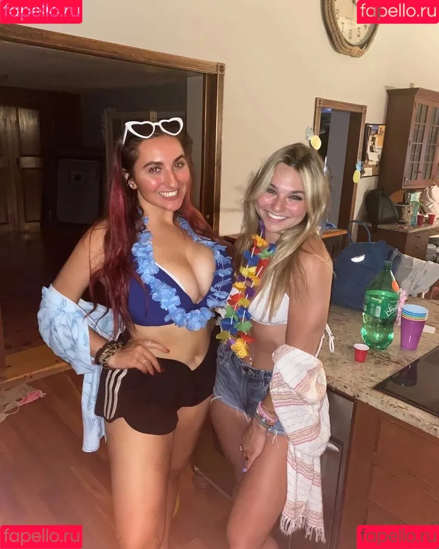 Angelina C Onlyfans Photo Gallery 