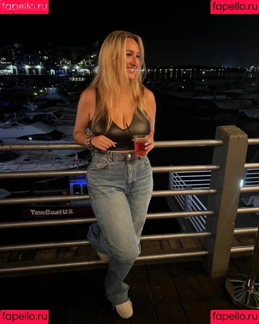 Angelina C Onlyfans Photo Gallery 