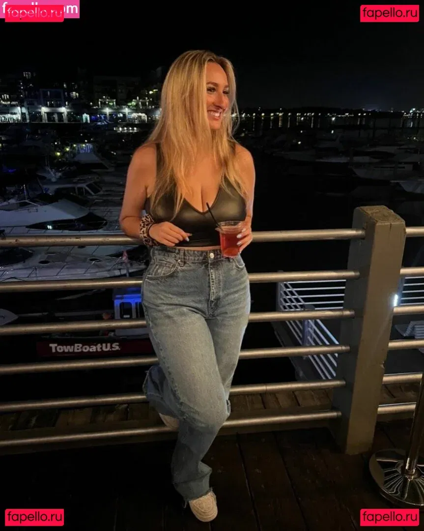 Angelina C Onlyfans Photo Gallery 