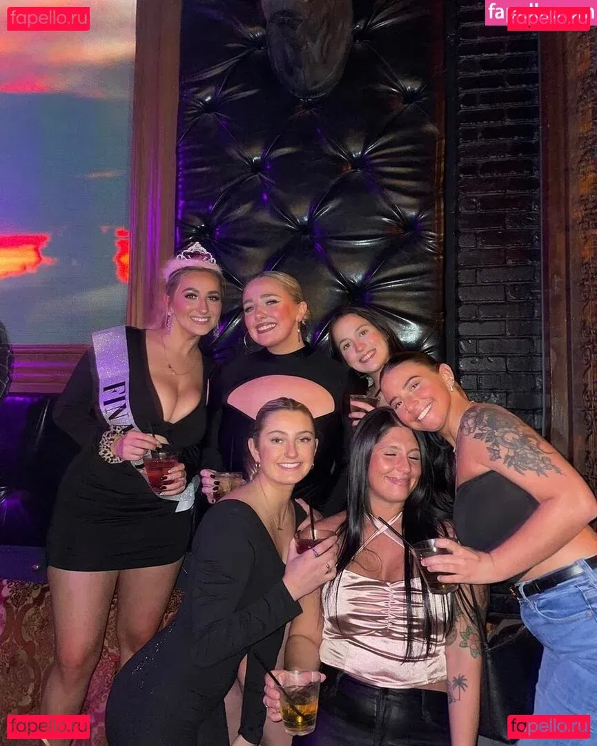 Angelina C Onlyfans Photo Gallery 