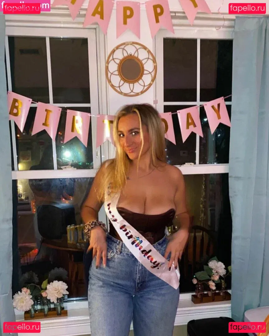 Angelina C Onlyfans Photo Gallery 