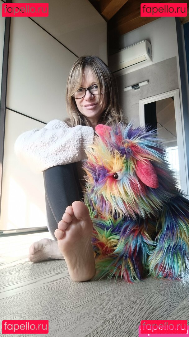 onlybluefeet Nude Onlyfans Photo 36