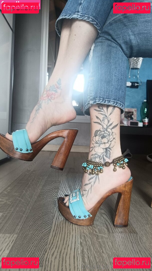 onlybluefeet Nude Onlyfans Photo 30