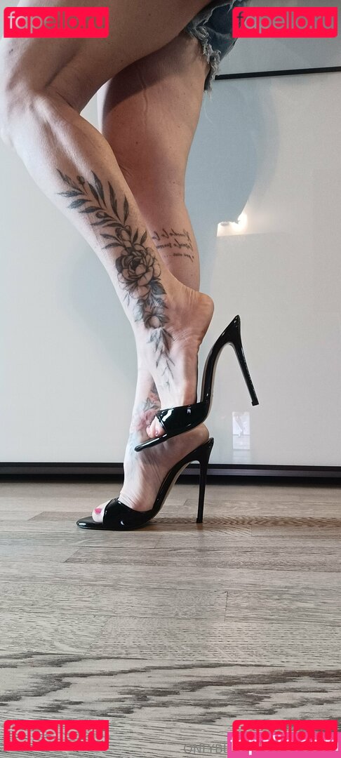 onlybluefeet Nude Onlyfans Photo 6