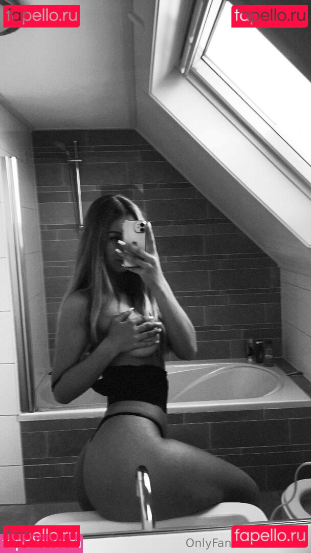 avabamby / avabbi / zzarabby Nude Onlyfans Photo 7