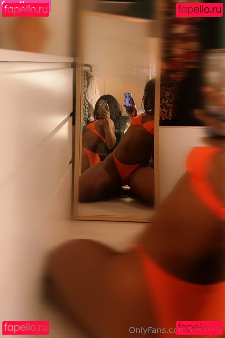 am.only / amonly Onlyfans Photo Gallery 