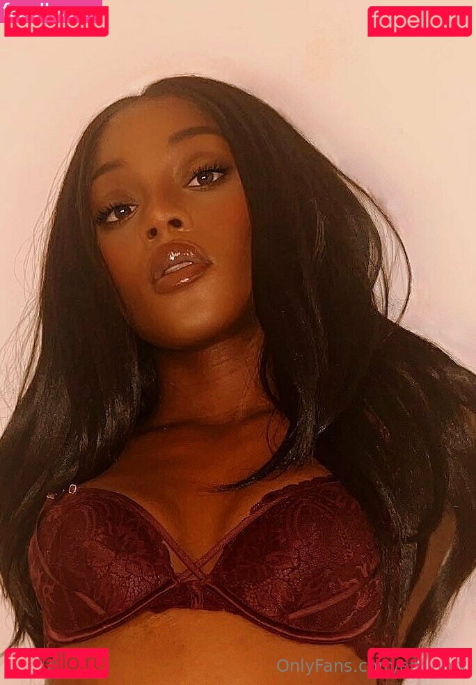 am.only / amonly Onlyfans Photo Gallery 