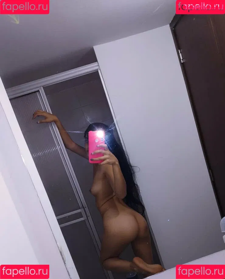 angieefeet Onlyfans Photo Gallery 