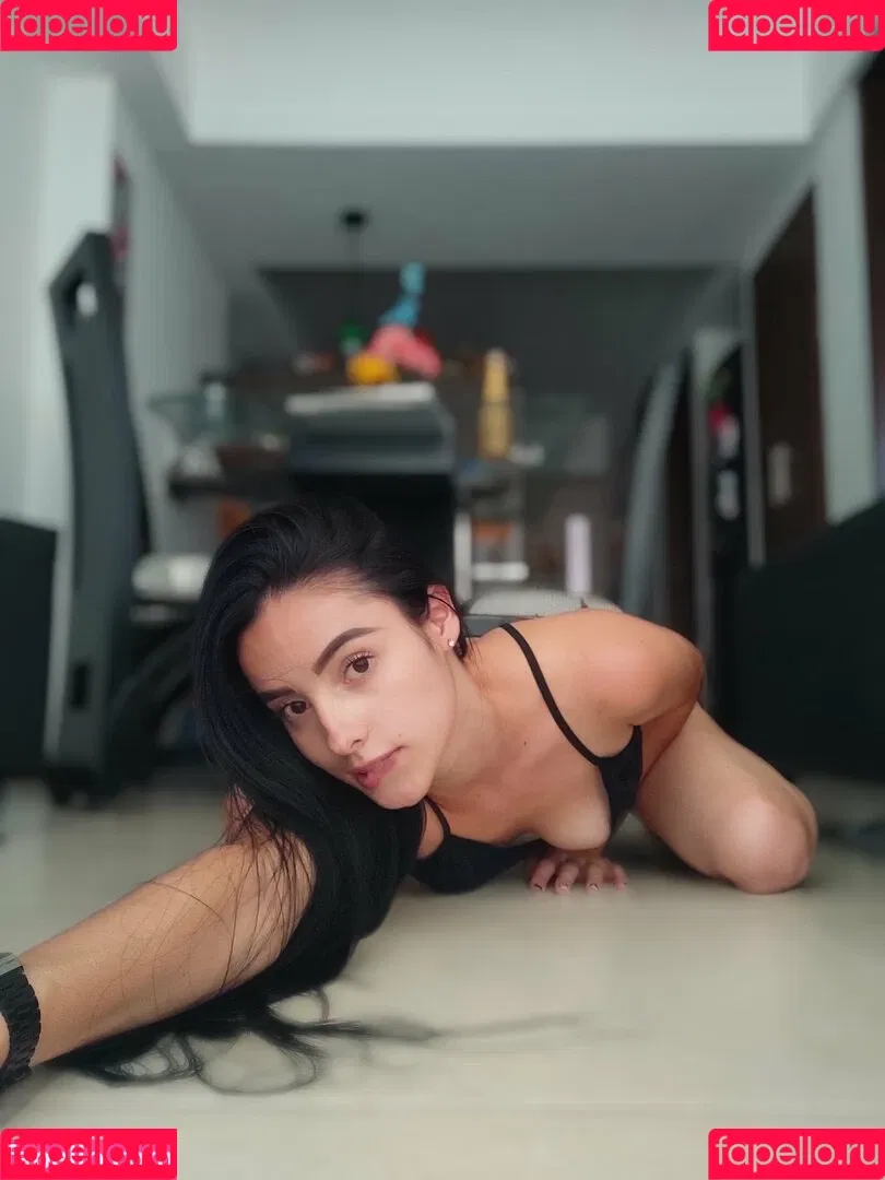 angieefeet Onlyfans Photo Gallery 