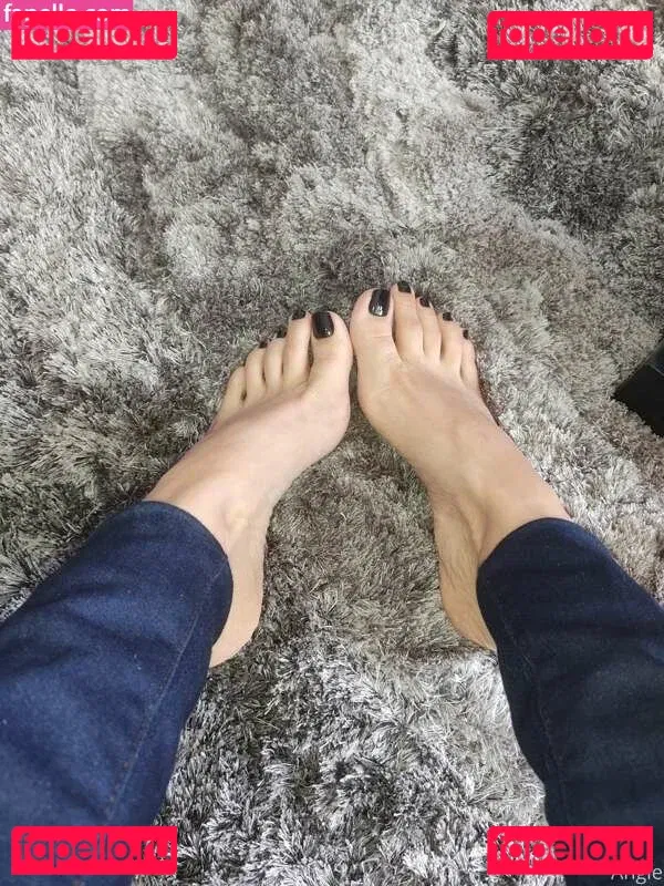 angieefeet Onlyfans Photo Gallery 