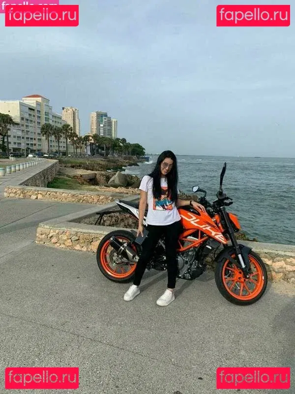 angieefeet Onlyfans Photo Gallery 