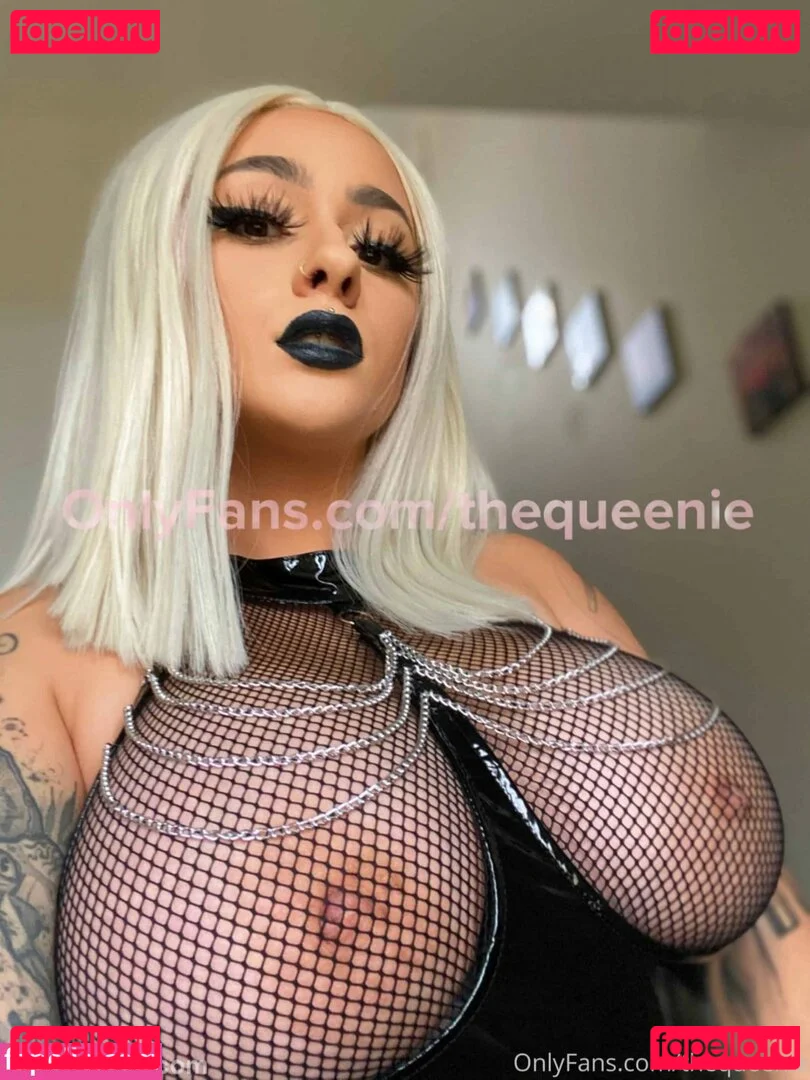 Thequeenie Onlyfans Photo Gallery 