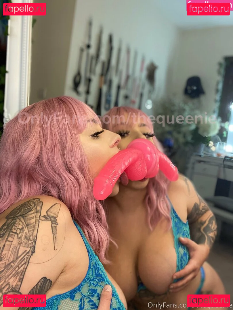 Thequeenie Onlyfans Photo Gallery 