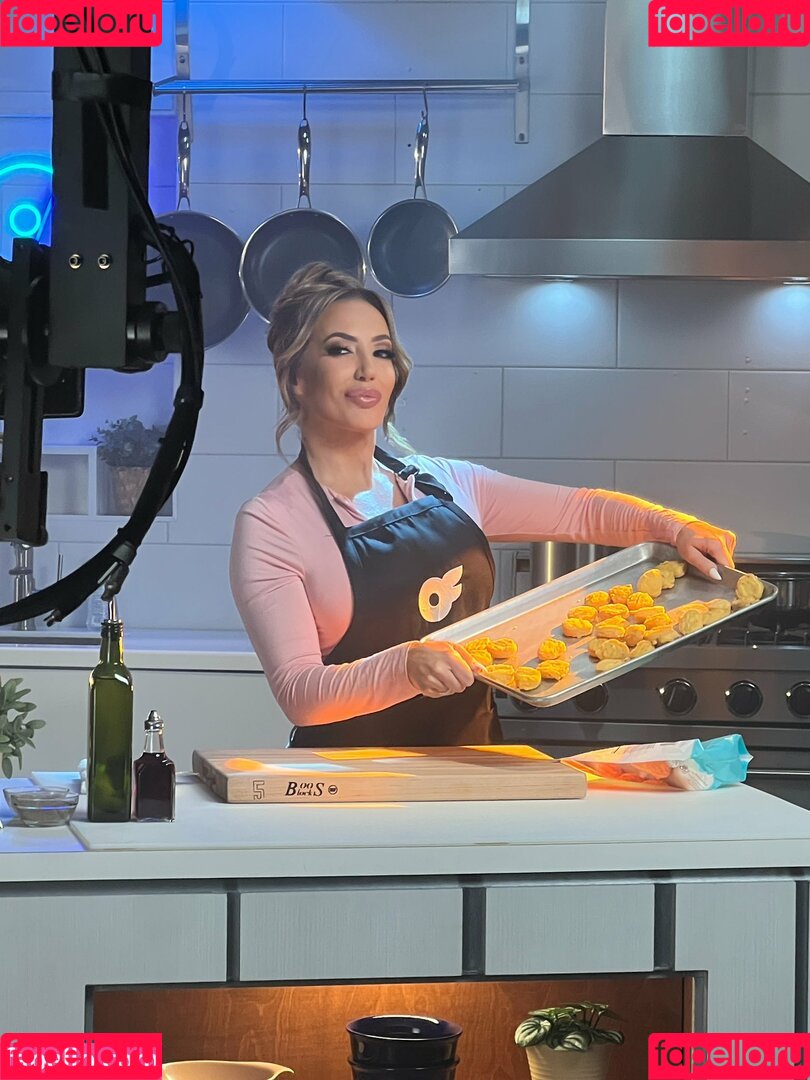 Richelle Ryan Onlyfans Photo Gallery 