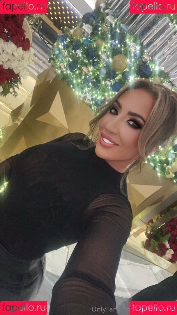 Richelle Ryan Onlyfans Photo Gallery 