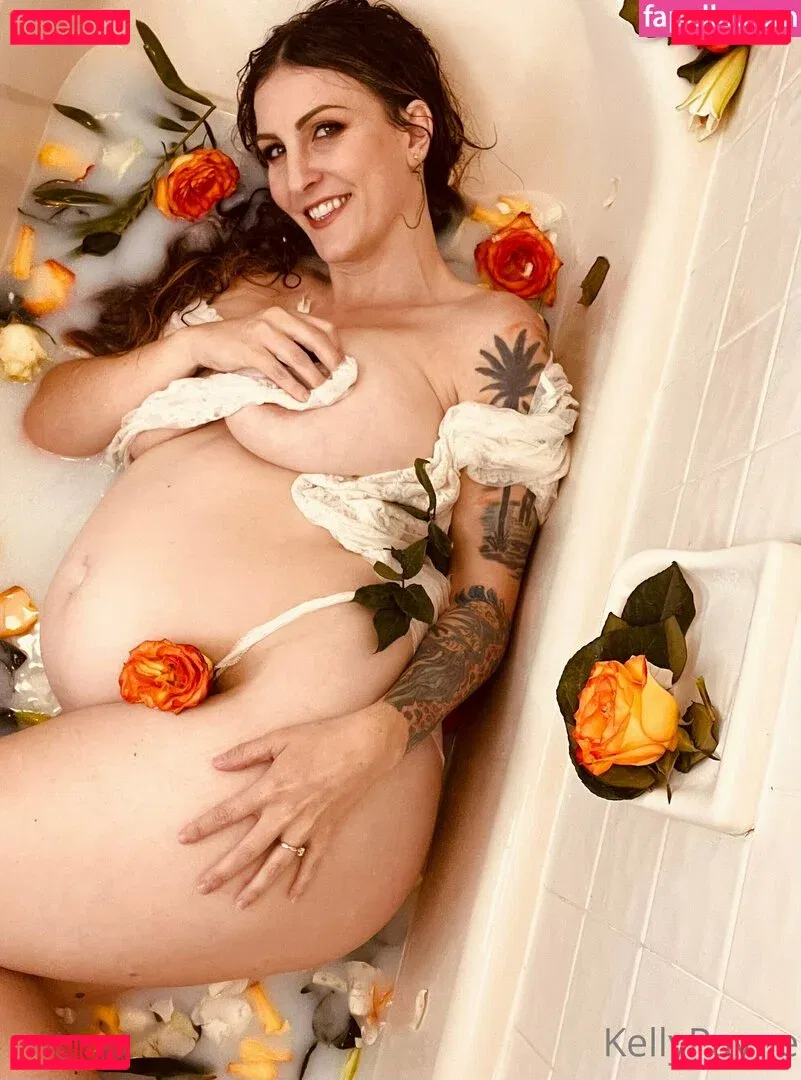 kellypayne Onlyfans Photo Gallery 