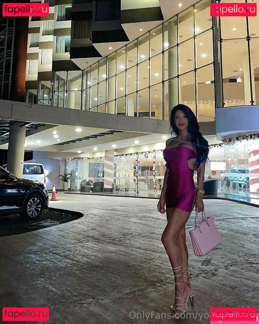 y0urs0fia / your.sofia.ts Onlyfans Photo Gallery 