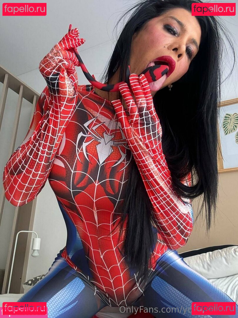 y0urs0fia / your.sofia.ts Onlyfans Photo Gallery 