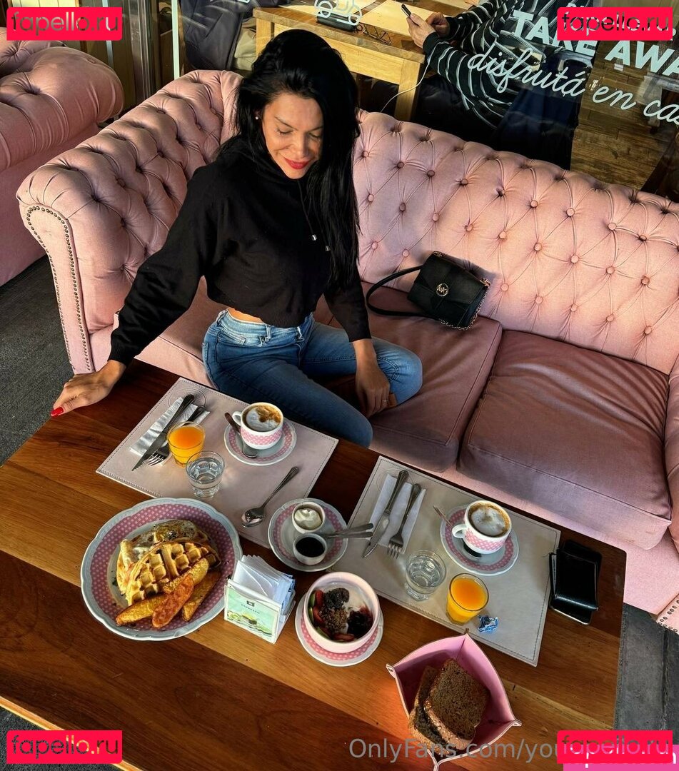 y0urs0fia / your.sofia.ts Onlyfans Photo Gallery 