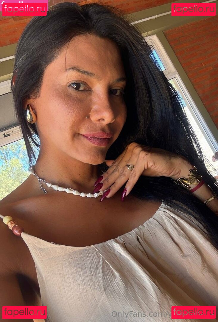 y0urs0fia / your.sofia.ts Onlyfans Photo Gallery 