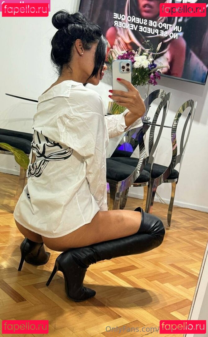 y0urs0fia / your.sofia.ts Onlyfans Photo Gallery 