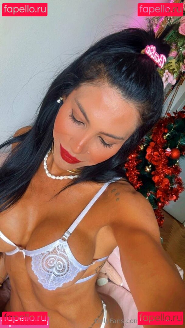 y0urs0fia / your.sofia.ts Onlyfans Photo Gallery 