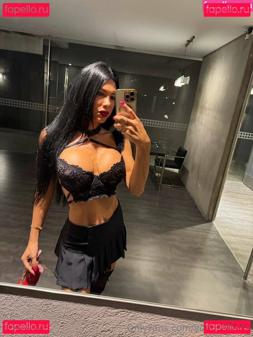 y0urs0fia / your.sofia.ts Onlyfans Photo Gallery 