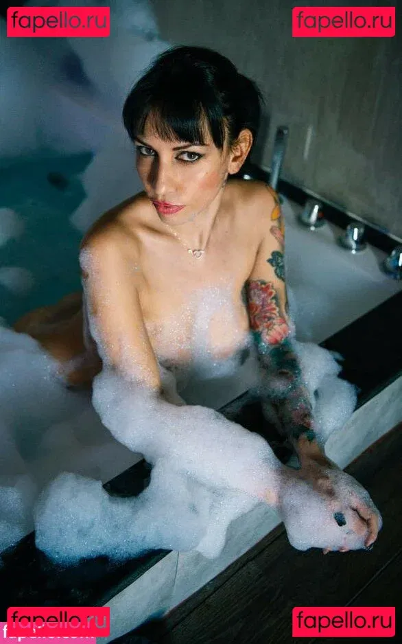 Giulia Diamond Onlyfans Photo Gallery 