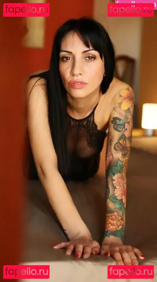 Giulia Diamond Onlyfans Photo Gallery 