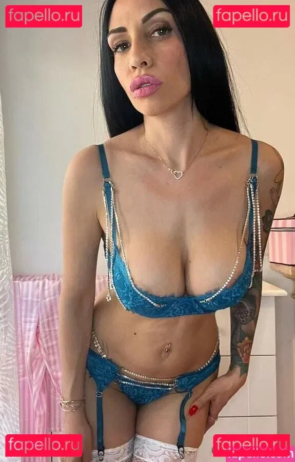 Giulia Diamond Onlyfans Photo Gallery 