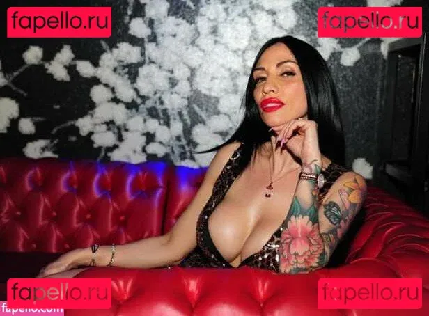 Giulia Diamond Onlyfans Photo Gallery 