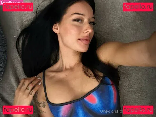 lillie_france Onlyfans Photo Gallery 