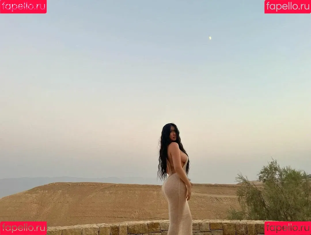 Esther Ng Onlyfans Photo Gallery 