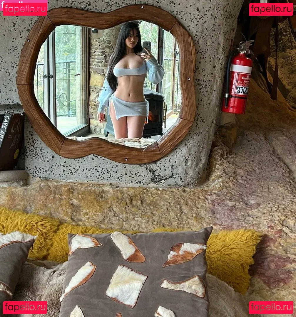 Esther Ng Onlyfans Photo Gallery 