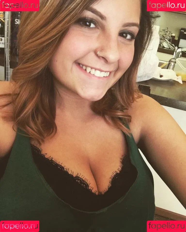 Kasey Madrazo Onlyfans Photo Gallery 