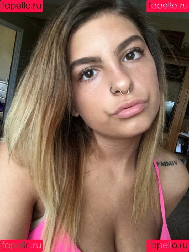 Kasey Madrazo Onlyfans Photo Gallery 